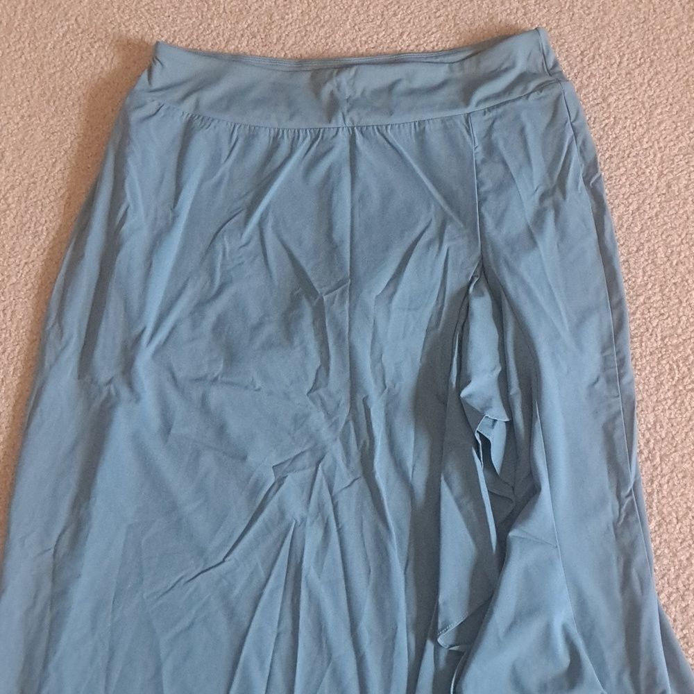LARGE    HALARA BREEZEFUL ASYMMETRIC RUFFLE TRIM SLIT 2 IN 1 MAXI SKIRT - Picture 6 of 10